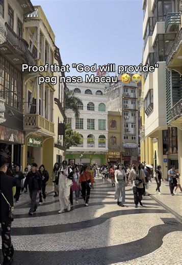 Exploring Macau's Culinary Delights on a Food Trip