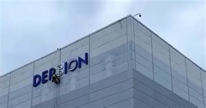 Video of new Derbion signs going up at Derby shopping centre