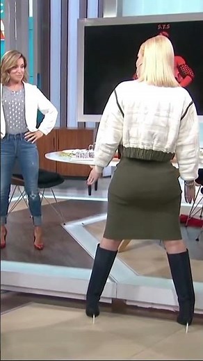 More Twerking Classes With Iggy Azalea