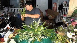 4.8K views · 103 reactions | Let's join Coach Jordan as he makes a gorgeous magnolia centerpiece, y'all. Who else is working on centerpieces this month?? See the full tutorial and supply list: https://howtomakewreaths.com/how-to-make-a-magnolia-centerpiece/ | DecoExchange | Facebook