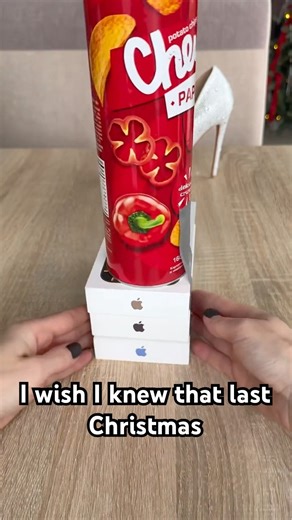 This Gift Wrap Will Shock Everyone 😱🎁