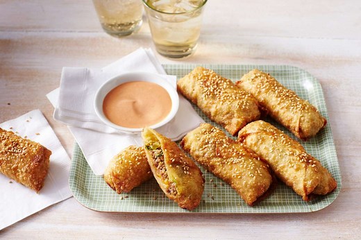 What's The Difference Between A Spring Roll And An Egg Roll?