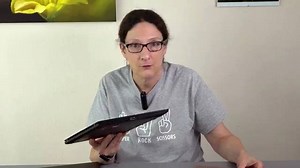 Lisa Gade from MobileTechReview reviews Lenovo ThinkPad X1 Carbon 6th...