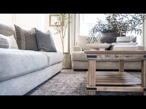Simple Living Room Makeover on a Budget // Home Decorating Ideas