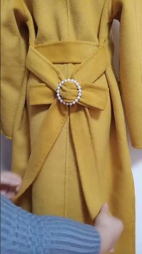 Chic Autumn Outfit Ideas 🍁 Soft Neutral Style + Easy Bow Tying #shorts