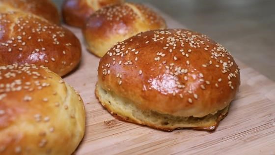 How to make easy homemade brioche buns