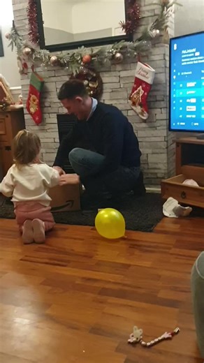 Exciting Xbox Delivery Experience: Unboxing the New Console