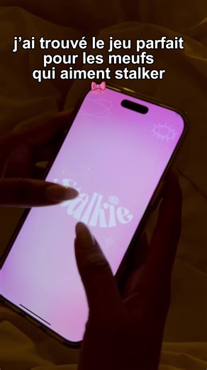 le jeu parfait pour les stalkeuses