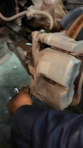 17K views · 119 reactions | Mazda CX5 replace brake pads ️ #mechanic #reelsfbシ #Mazda #mazdacx5club #CX5 #brakepads #brakeservice #auto | Mechanical Tips | Facebook