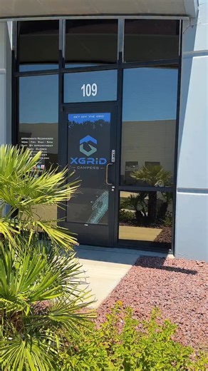 Delivery day never gets old — especially when it’s a BRS Sherpa. 🔥 This rig is where off-road grit meets serious comfort. Originally engineered in Australia and now proudly built in the USA, the Sherpa was born to tackle the toughest terrain and look good doing it. You’ll find everything you need packed into this trailer — no upgrades required: • High ground clearance independent air suspension with Bilstein shocks • Diesel hot water system and furnace • 2-burner cooktop and premium awning setu