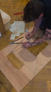 2.4K views · 519 reactions | Installing floors is like art. Keystone- Fan border, hand cut. keeping it simple 﫡 #flooringinstaller #flooringinstallation #flooring #vinyltiles #design #herringboneflooring #flooringexperts | Sam Prosser | Facebook