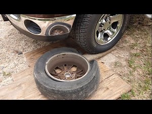 How to remove a tire from the rim