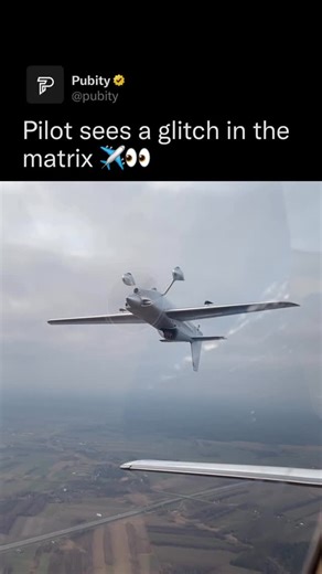 Pubity on Instagram: "I’m flying along minding my business, then I look over and the pilot next to me is fully upside down like that’s the default setting. At that point you don’t even ask what’s going on. Credit: @BeregovoyD via ViralHog #Pubity #Viral #interesting"