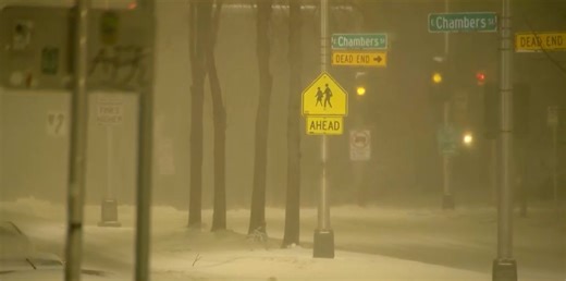 Wind and snow impact road conditions in Milwaukee