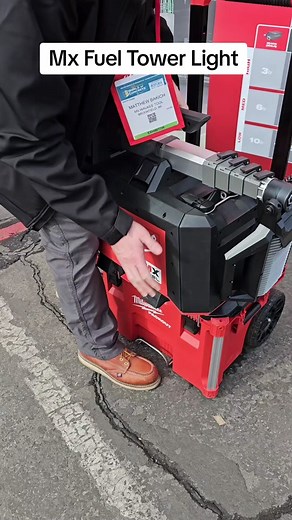New Milwaukee MX Fuel Work Light Features and Specs
