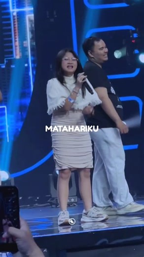 liriiklagu on Instagram: "Moment penonton Idol Nyanyi saat break Song : Matahariku - Agnez Mo Source TikTok : sibangki Video Lyric by : @liriiklagu - #liriklagu #liriiklagu #matahariku #agnezmo"