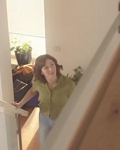 Einsteigen und ankommen. Entdeckt die neue Art zu reisen. Mit dem neuen Sprinter. #sprintercamperlife #sprintercampervan #mbvanlife | Mercedes-Benz Deutschland