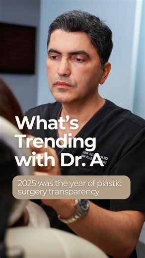 2025 was the year plastic surgery became honest — and I genuinely loved seeing it. �Especially when it came to facelift transparency. Here’s why that matters to me: 👉 It helps people choose the right surgeon�👉 It helps people understand what results are truly from surgery (not filters, fillers, or lighting)�👉 It prevents people from overdoing treatments trying to chase an outcome that requires surgery Transparency = safer decisions better facelift outcomes. 📌 Stay tuned — I’m sharing my 2026