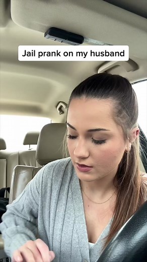 “She’s alive right??” 😂😂