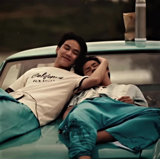 Exploring the Nostalgia of Summer Memories