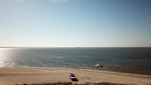 Experience adventure by air, land, and sea when you visit the Outer Banks! Would you ever try kiteboarding? 🌊 | Visit The Outer Banks