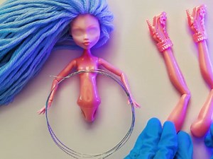 ATEMBERAUBENDE VERWANDLUNG EINER ALTEN PUPPE! SCHAU, WIE HÜBSCH SIE GEWORDEN IST! | 5-Minuten Tricks