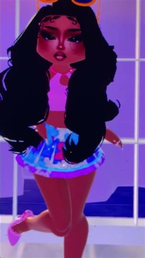 Making avatars in Royale high part 1 #roblox #rblx #royalehigh #royalehighroblox #viral #popular