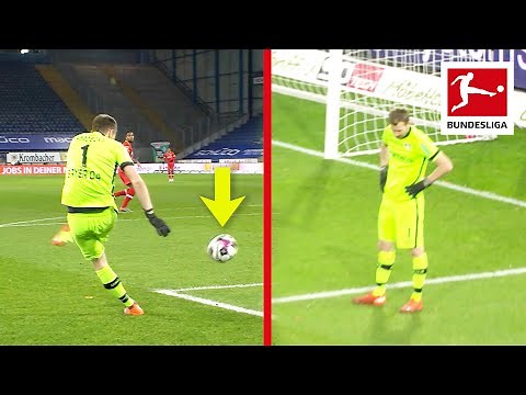 Blooper Of The Season?! Hradecky's Unbelievable Own Goal