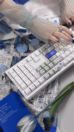 💙 @keychron Keychron Q6 HE 8K Magnetic Switch Keyboard 💙 Keychron Ultra-fast Lime Magnetic Switch 💙 The Fully Assembled version includes: * The keyboard PCB, the plate, the case, and the foams. * Keycaps (included Mac & Windows keycaps). * Adjustable-actuation-point Keychron Ultra-fast Lime Magnetic Switch. . . . . Is this your vibe? Getting addicted to keebs tapping sounds. Crazy obsessive satisfying keebs. #asmr #keyboardasmr #keyboard #customkeyboard #keycap #keyboardart #typing #assemble 