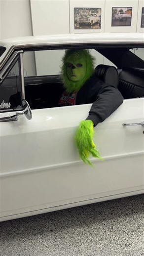 Justin Brown on Instagram: "What’s up @instagram its the Grinch!!!!! Tomorrow morning is @qruisinpch car cruise and Toy Drive. Dont sleep on this one cause Santa and I will br driving our Blown Chevy’s and if you come take a picture with us will hook you up with a toy and candy cain 🎄 . .. . Big shoutout and thank you to @fitech_efi , @blueprint_engines , @silversporttransmissions , @mcleod_racing , @currieenterprises , @jon_henson , @acecustoms , @ruedaforgedwheels , @blackwidowexhaust and eve