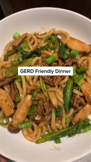 GERD Friendly Dinner: Yaki Udon Recipe with Beef and Veggies