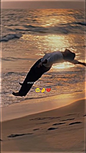 Sad Hindi Lyrics Status 💔 Emotional Song #shorts #whatsappstatus