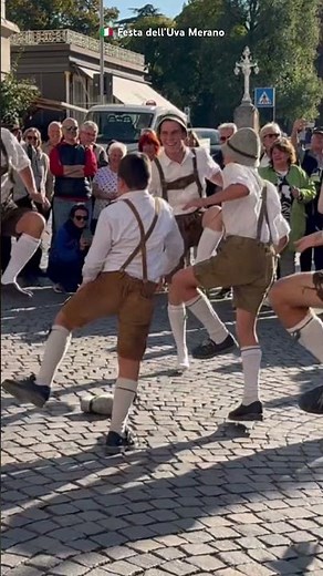 Folk Dance | Traubenfest Merano | Schuhplattler