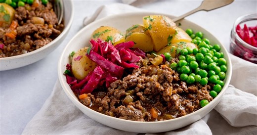 Mince and Potatoes (proper comfort food)