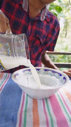 Refreshing Falooda Jelly with Custard Powder🍓| Easy & Delicious Dessert Recipe!