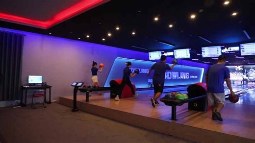 High Grade Indoor Bowling Machine Smoothness Bowling Lanes Alley Equipment With Led Touch Screen