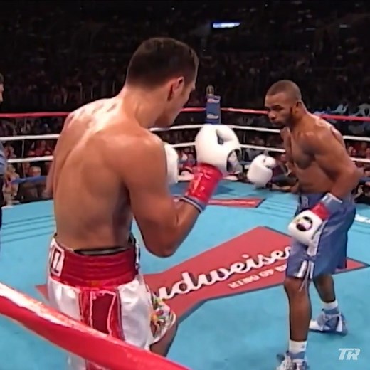 #OTD in 2001, Roy Jones Jr. Put On A Clinic Against Julio Cesar Gonzalez 😤 | Top Rank Boxing