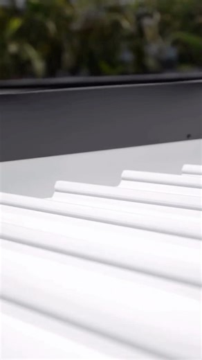 A true showcase of design finesse, this transformation features COLORBOND® steel Dover White™ roofing paired with Night Sky® flashings, creating a striking interplay of brightness and bold accents. 🏠 Roofing: @zircon_roofing 🏠 Builder: @renovare_mount_gravatt 🏠 Supplier: @rollsecau 🎥 Video: @milkymedia 📍Sammy’s Place, Birkdale | COLORBOND steel