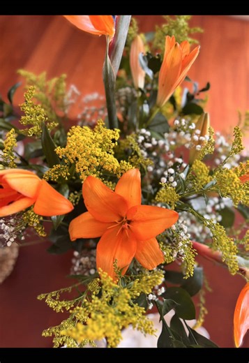 Creative Flower Arrangement Tutorial for All Levels