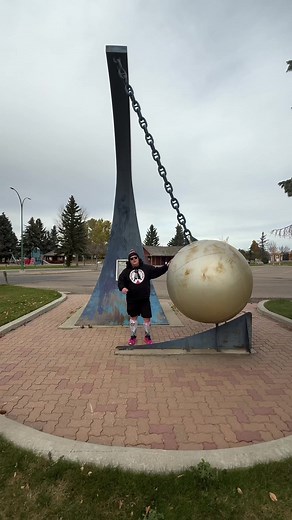 The City of Lethbridge’s wind gauge is where Miley got the inspiration for Wrecking Ball! #Lethbridge #Windy #WreckingBall