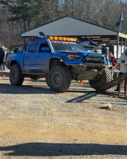 inca4x4 🄰🄳🅅🄴🄽🅃🅄🅁🄴 & 🅾🆅🅴🆁🅻🅰🅽🅳 on Instagram: "Flex check at Venture Unknown 💪 Nothing like putting rigs to the test at Windrock Park—watching off-road vehicles crawl the flex ramp and show real suspension articulation the way it’s meant to be done. Trails, torque, and teamwork with an epic group in Tennessee. This is what the off-road community is all about. 👉 Visit www.incaoverlandoutfitters.com for the best prices and fast shipping on trusted 4x4 brands. #ToyotaTacoma #TacomaO