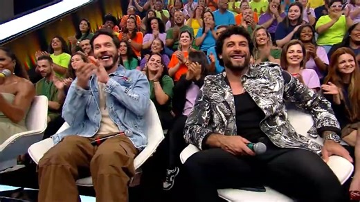 9.1K views · 163 reactions | O #HoraDoFaro deste domingo (10) está para lá de especial, pessoal! 朗 Vem conferir os destaques do programa que vai ao ar a partir das 16h na telinha da #RECORD! ✨ | Hora do Faro | Facebook