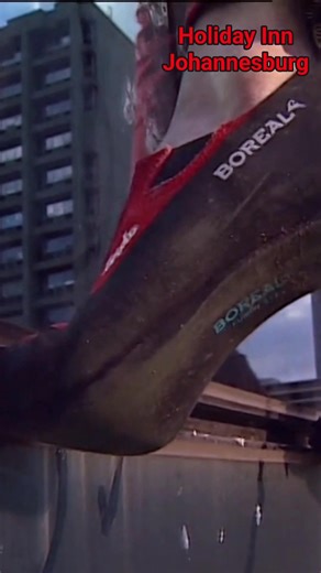 2M views · 19K reactions | Le Holiday Inn de Johannesburg est dans...