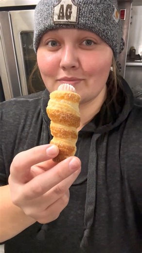 18K views · 359 reactions | Raspberry Cream stuffed Cannoncini (Cream Horns)! . . . #satisfying #pastrychef #delicious #madefromscratch #stepbystep #bakery #holidayseason #bakinglove #pastrylove #pastrypassion #pastry #foodie #explorepage #explore #travel #dessert #reels #spring #viral #short https://www.amazon.com/shop/inthebakery | In the Bakery | Facebook