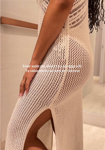 Your suitcase deserves an upgrade with thoughtfully detailed beachwear.☀️ . Ta valise mérite un vent de fraîcheur avec des vêtements de plage aux détails soigneusement pensés.☀️ #bikinivillage #beachwear #resortwear #vacation #womenfashion