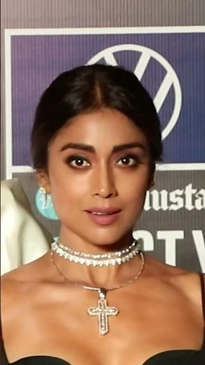 Shriya Saran Hot Cleavage Bold Photoshoot 🔥😍| Bollywood Actress | Camera Focus