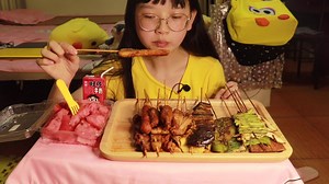 【0 贰 贰】【来自深夜烧烤和冰西瓜的治愈～ 我知道泥饿啦 “咕咕” 快去吃好吃的吧】【烧烤 炸串 冰西瓜 最爱的旺仔牛奶=嘿嘿 我又可以啦！】