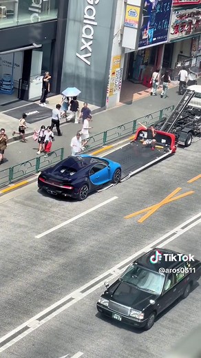 車好きなら分かるはず シロンを日本で見れることなんて滅多にないのに動いてるところまで見て鳥肌止まらなかった#車好き#スーパーカー #ブガッティ #ブガッティシロン #bugattichiron