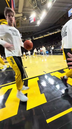 Bro dapping up players is so easy if your a kid