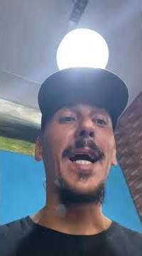 mostrei a letra que escrevi pro meu colega de trabalho! a reação dele no final do vídeo 🤯